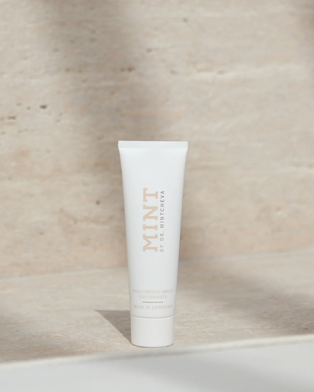 MINT HOLLYWOOD SMILE TOOTHPASTE